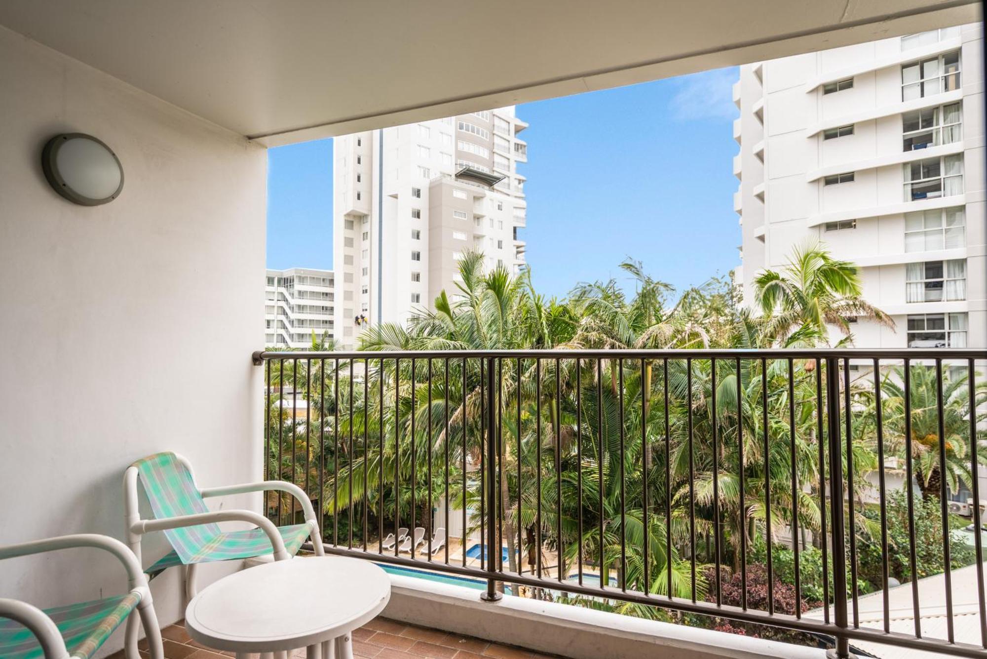 Horizons - Official 3* Gold Coast