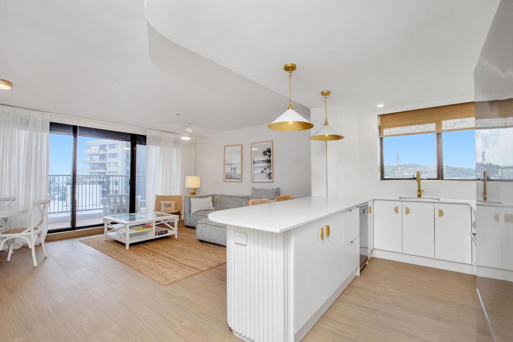 Horizons - Official 3* Gold Coast